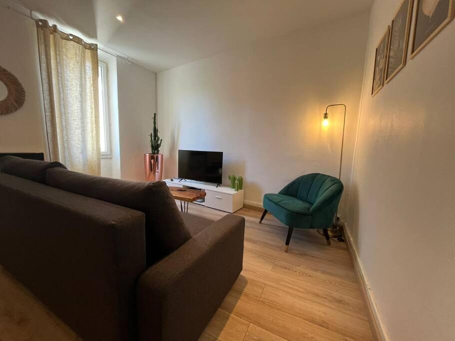 Appartement Proche Du Village Et De La Mer Leucate Exteriör bild